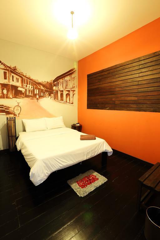Luang Poj Boutique Hostel Ranong Værelse billede