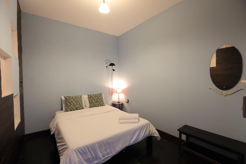 Luang Poj Boutique Hostel Ranong Værelse billede
