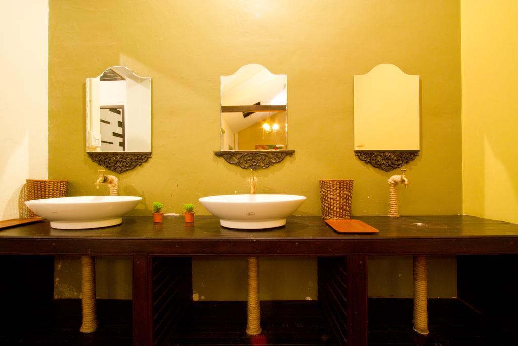 Luang Poj Boutique Hostel Ranong Eksteriør billede